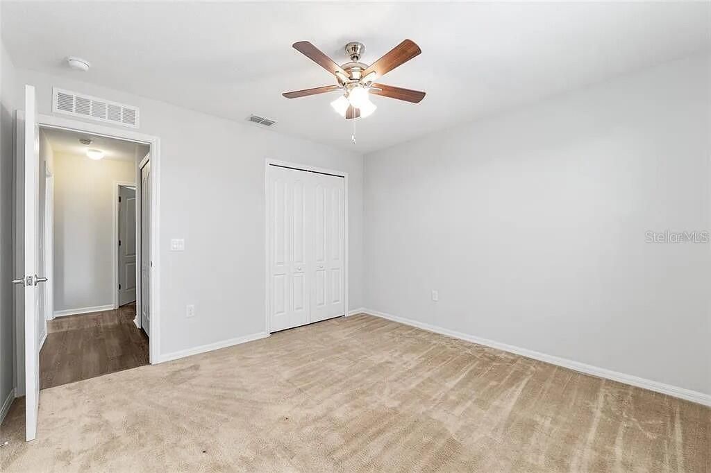 For Sale: $499,999 (6 beds, 4 baths, 3894 Square Feet)