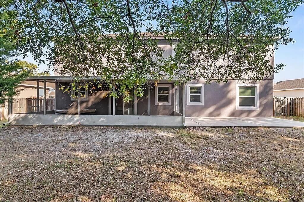 For Sale: $499,999 (6 beds, 4 baths, 3894 Square Feet)