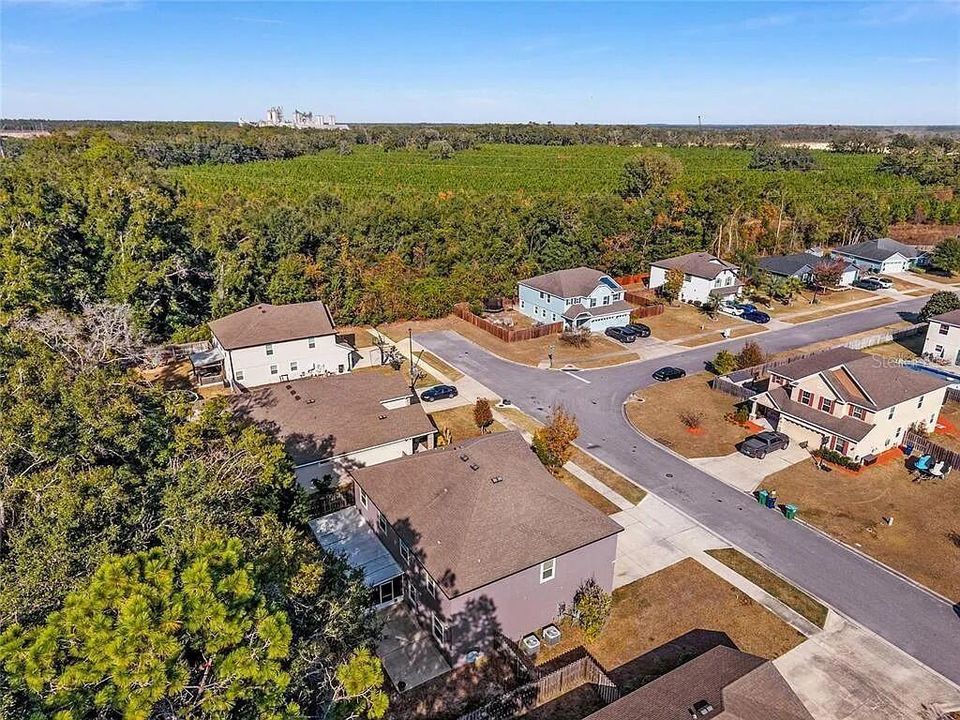 For Sale: $499,999 (6 beds, 4 baths, 3894 Square Feet)