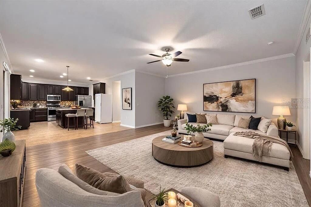 For Sale: $499,999 (6 beds, 4 baths, 3894 Square Feet)