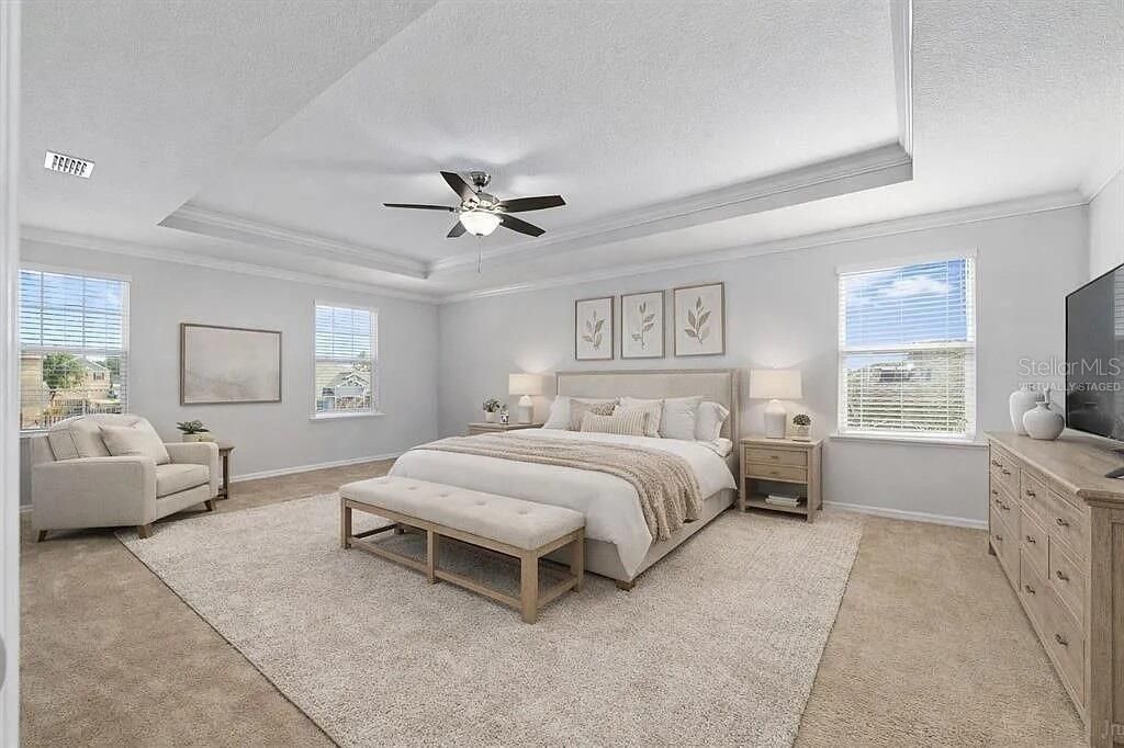 For Sale: $499,999 (6 beds, 4 baths, 3894 Square Feet)