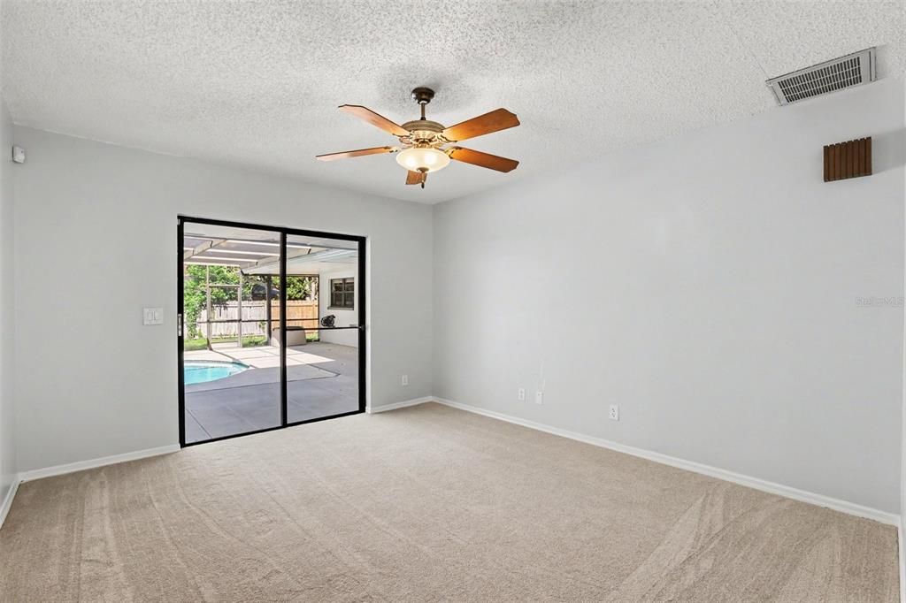 For Rent: $3,400 (4 beds, 2 baths, 2405 Square Feet)
