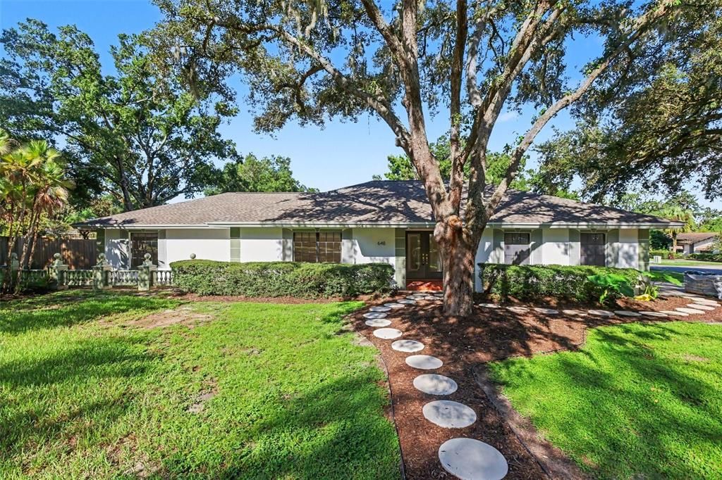 For Rent: $3,400 (4 beds, 2 baths, 2405 Square Feet)