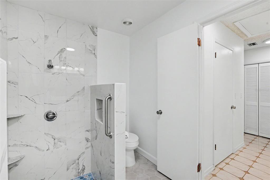 For Rent: $3,400 (4 beds, 2 baths, 2405 Square Feet)