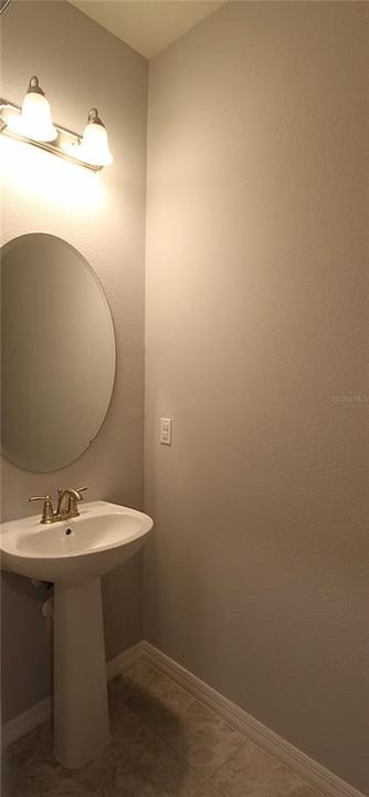 For Rent: $2,500 (3 beds, 2 baths, 1852 Square Feet)