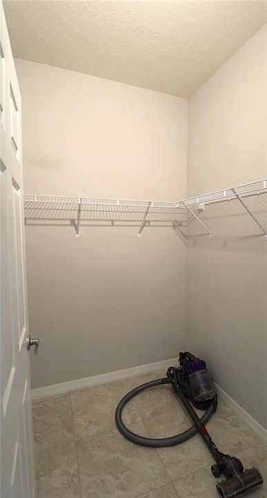 For Rent: $2,500 (3 beds, 2 baths, 1852 Square Feet)