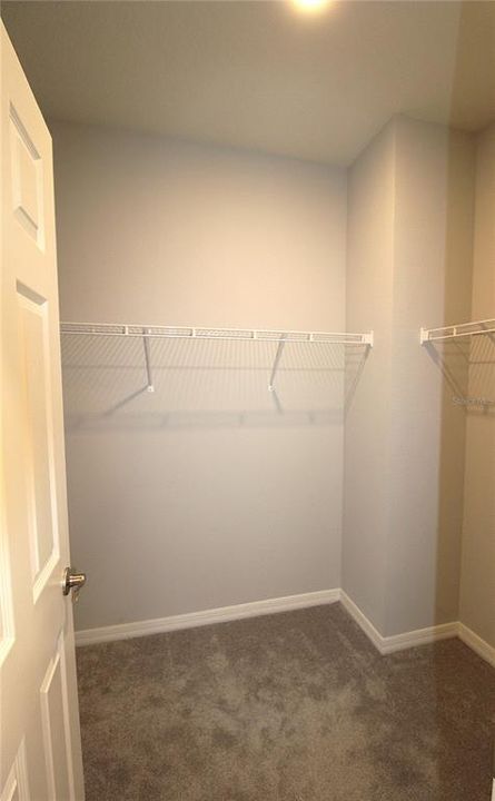 For Rent: $2,500 (3 beds, 2 baths, 1852 Square Feet)