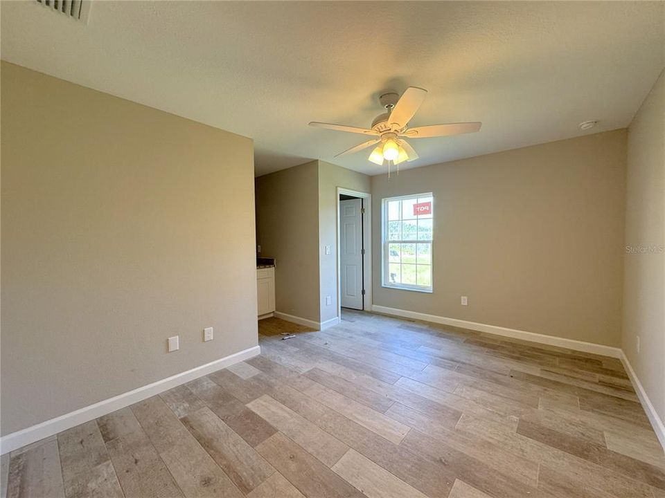 For Rent: $1,500 (2 beds, 2 baths, 930 Square Feet)