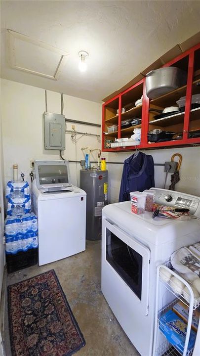 На продажу: $155,000 (2 спален, 1 ванн, 1060 Квадратных фут)
