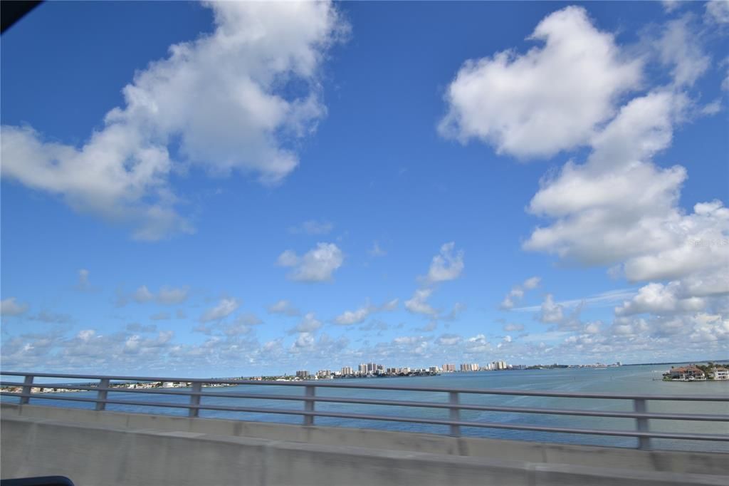 For Rent: $1,800 (1 beds, 1 baths, 690 Square Feet)