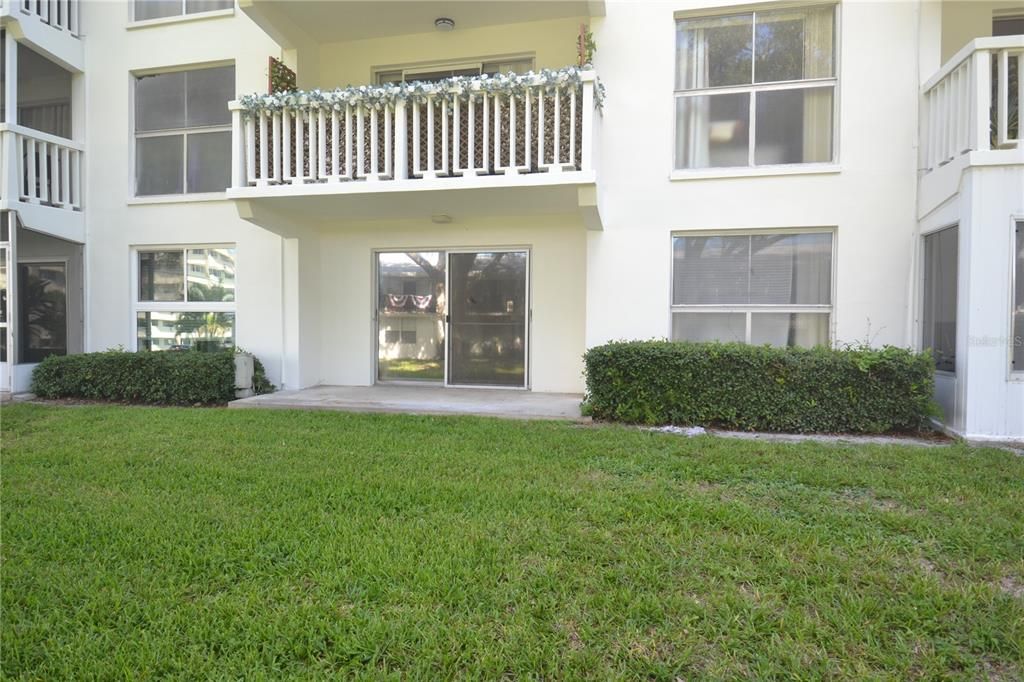 For Rent: $1,800 (1 beds, 1 baths, 690 Square Feet)