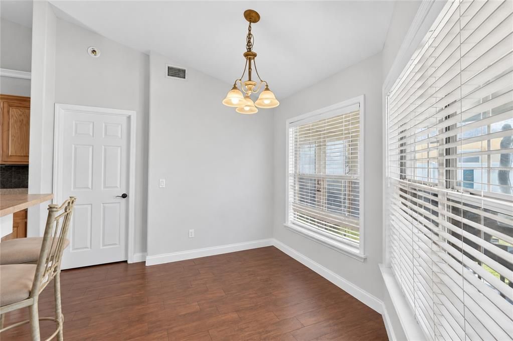 For Sale: $359,900 (3 beds, 2 baths, 1822 Square Feet)
