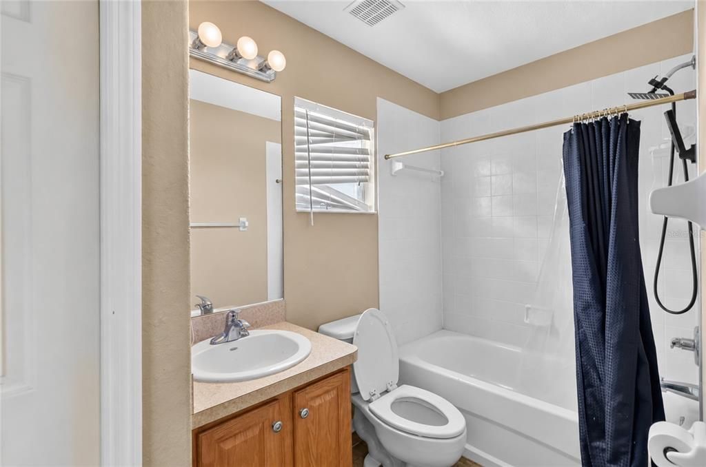 For Sale: $359,900 (3 beds, 2 baths, 1822 Square Feet)