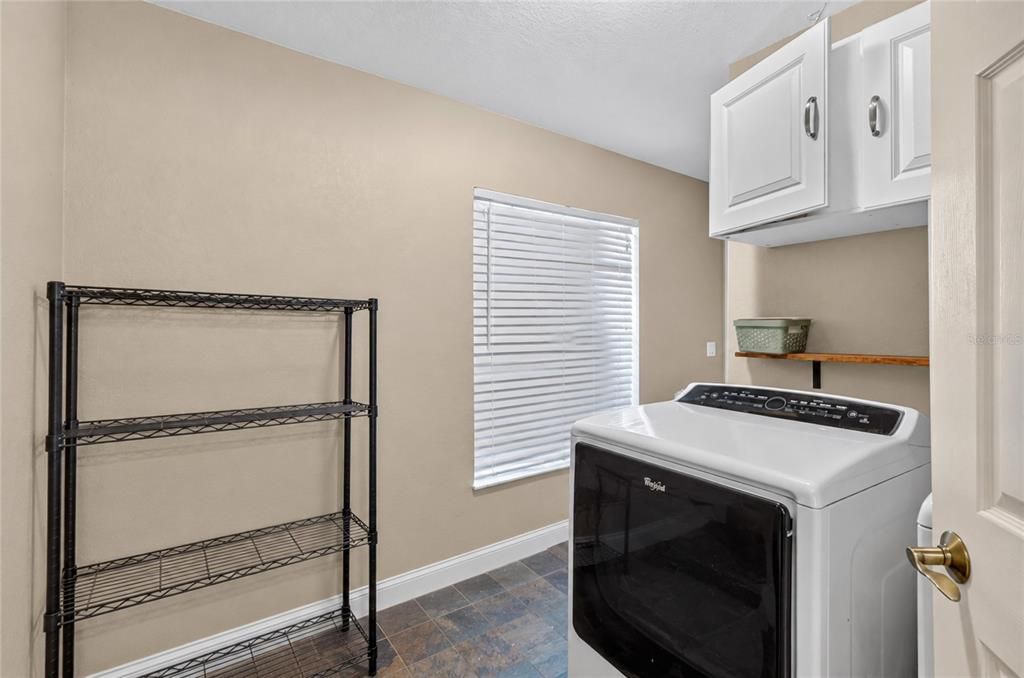 For Sale: $359,900 (3 beds, 2 baths, 1822 Square Feet)