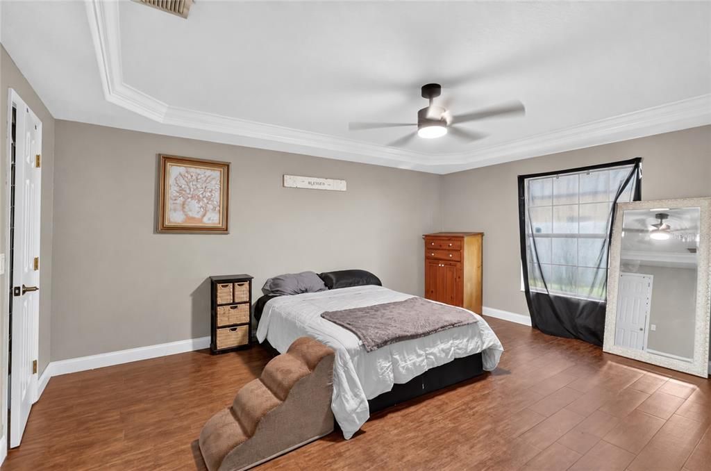 For Sale: $359,900 (3 beds, 2 baths, 1822 Square Feet)
