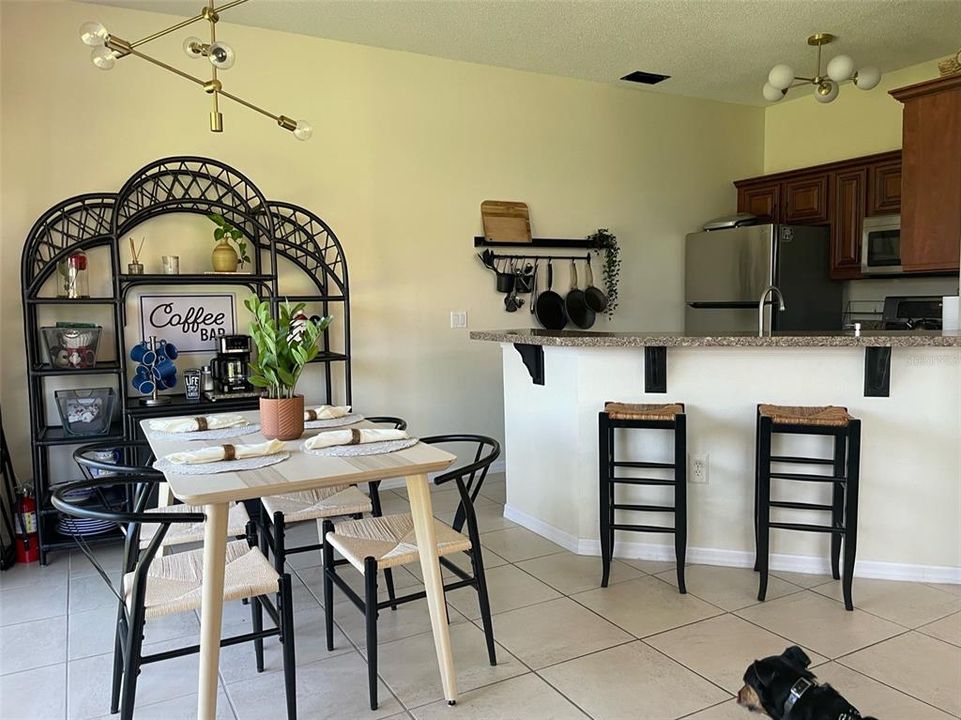 En Renta: $2,500 (4 camas, 3 baños, 1645 Pies cuadrados)