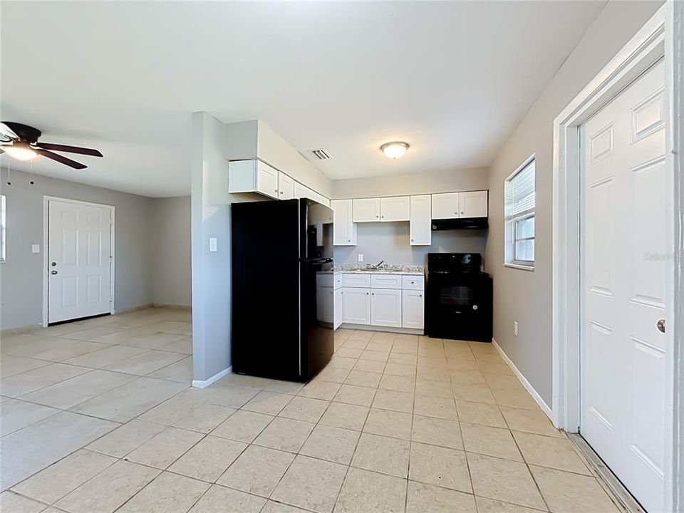 En Venta: $189,000 (4 camas, 2 baños, 1104 Pies cuadrados)