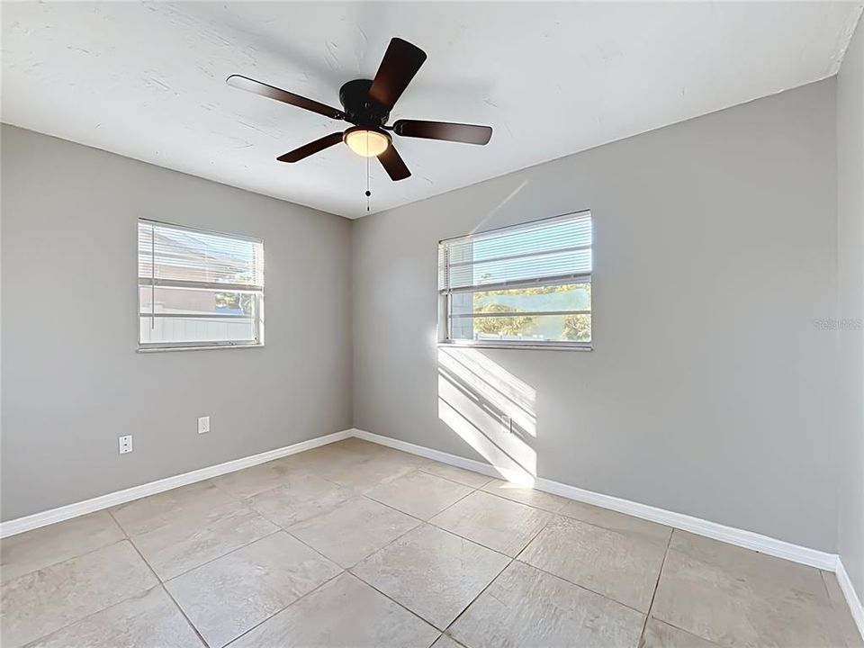 En Venta: $189,000 (4 camas, 2 baños, 1104 Pies cuadrados)