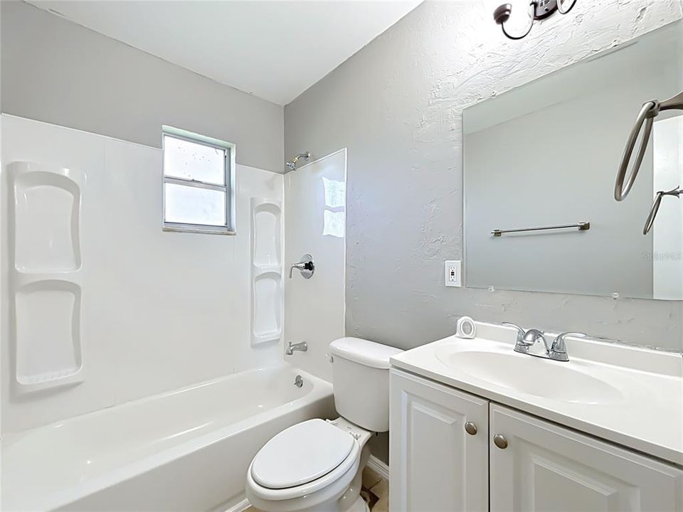 En Venta: $189,000 (4 camas, 2 baños, 1104 Pies cuadrados)