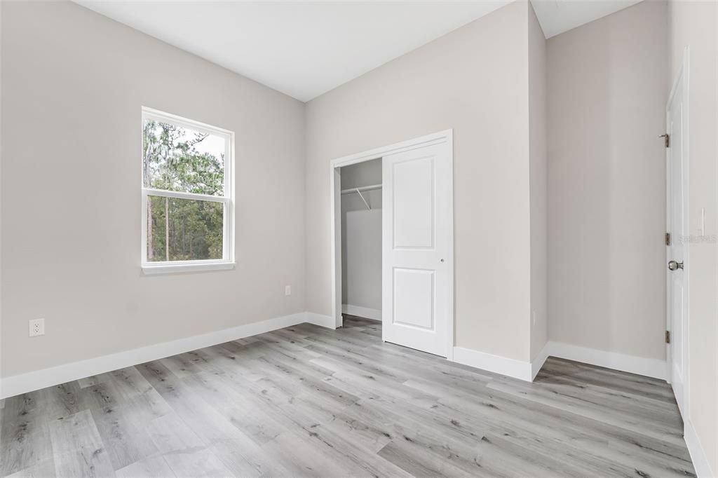 For Sale: $425,000 (4 beds, 2 baths, 1820 Square Feet)