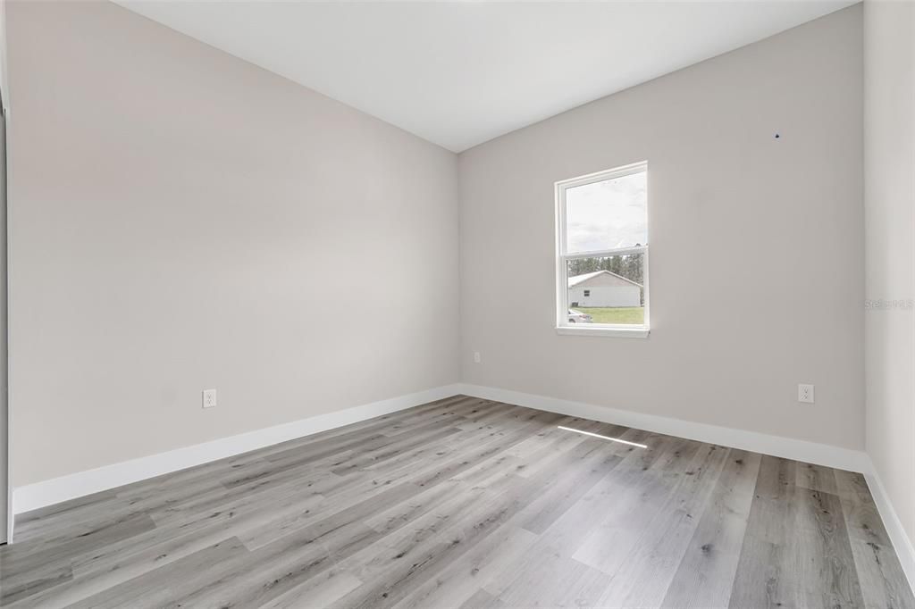 For Sale: $425,000 (4 beds, 2 baths, 1820 Square Feet)