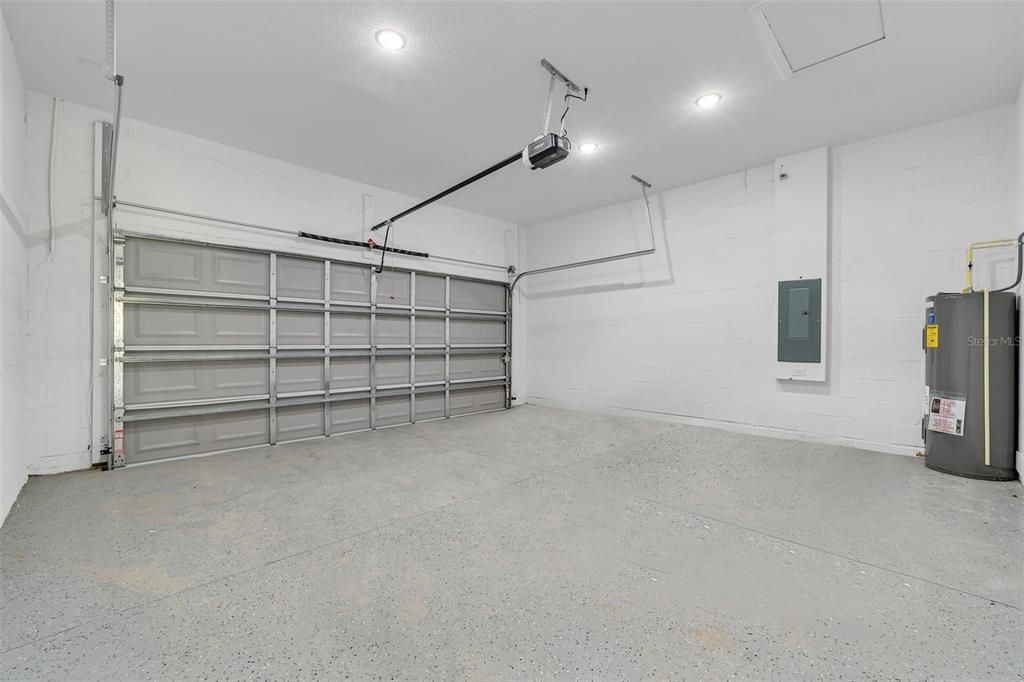 For Sale: $425,000 (4 beds, 2 baths, 1820 Square Feet)