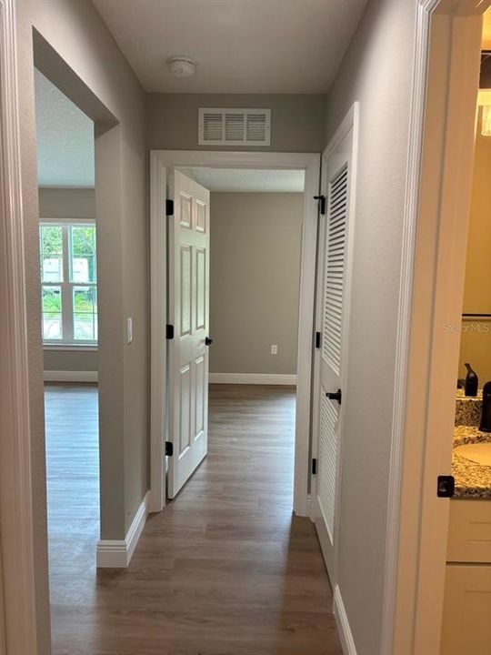 For Sale: $239,900 (3 beds, 2 baths, 1405 Square Feet)