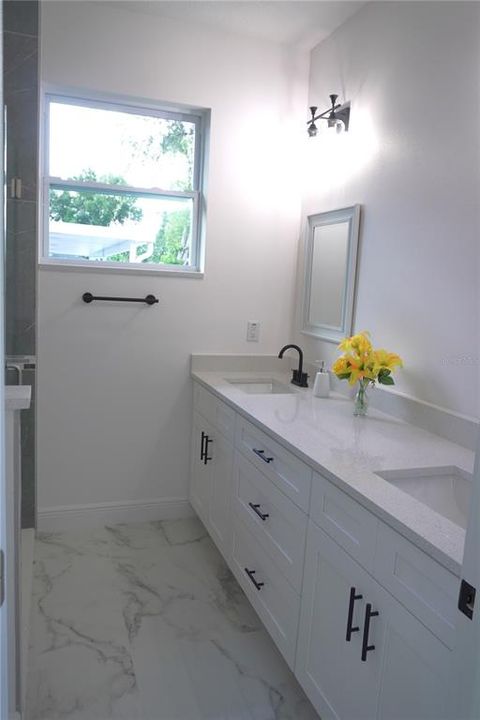 В аренду: $3,200 (4 спален, 2 ванн, 2030 Квадратных фут)