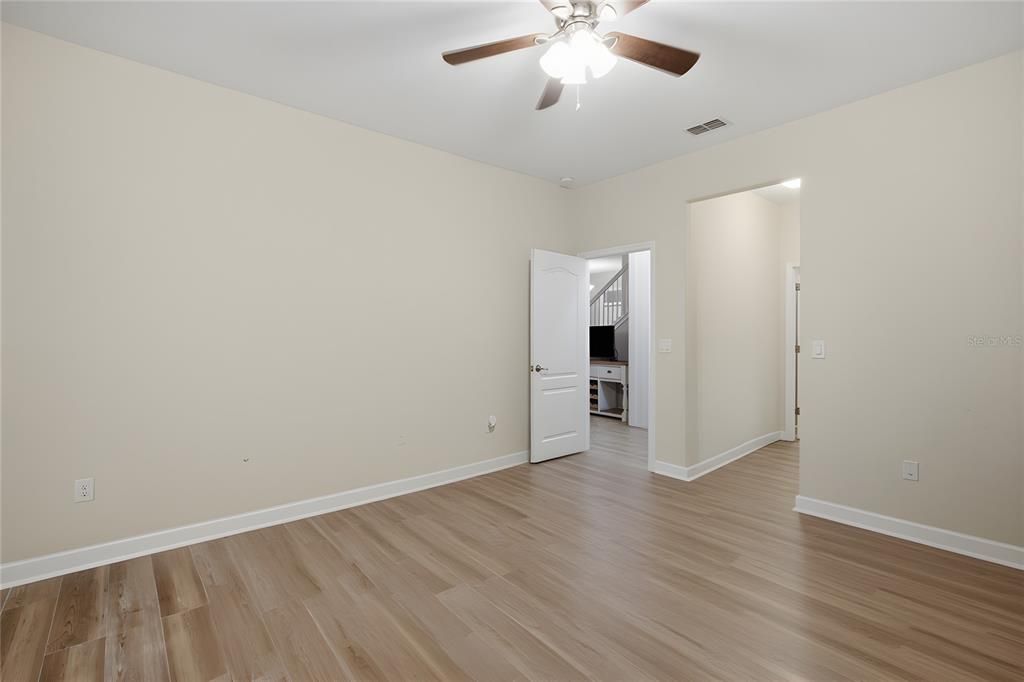 For Rent: $3,800 (5 beds, 3 baths, 2369 Square Feet)