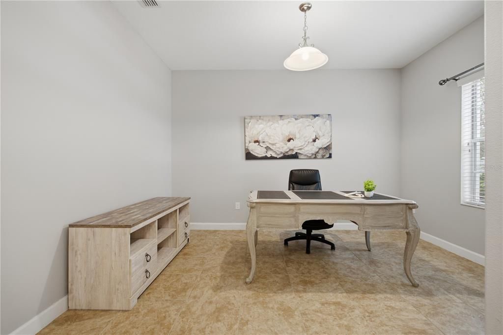For Rent: $3,800 (5 beds, 3 baths, 2369 Square Feet)