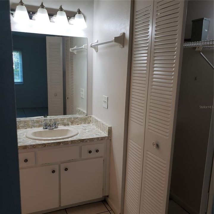 В аренду: $1,295 (2 спален, 2 ванн, 864 Квадратных фут)