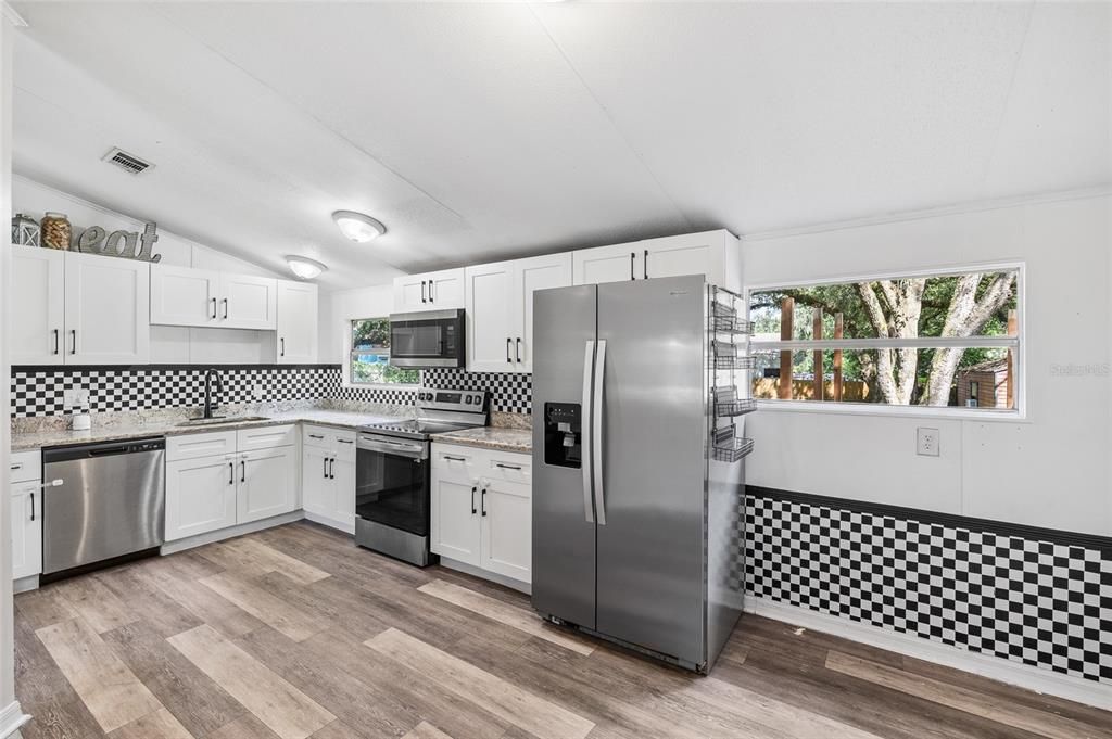 For Sale: $269,900 (3 beds, 2 baths, 1152 Square Feet)