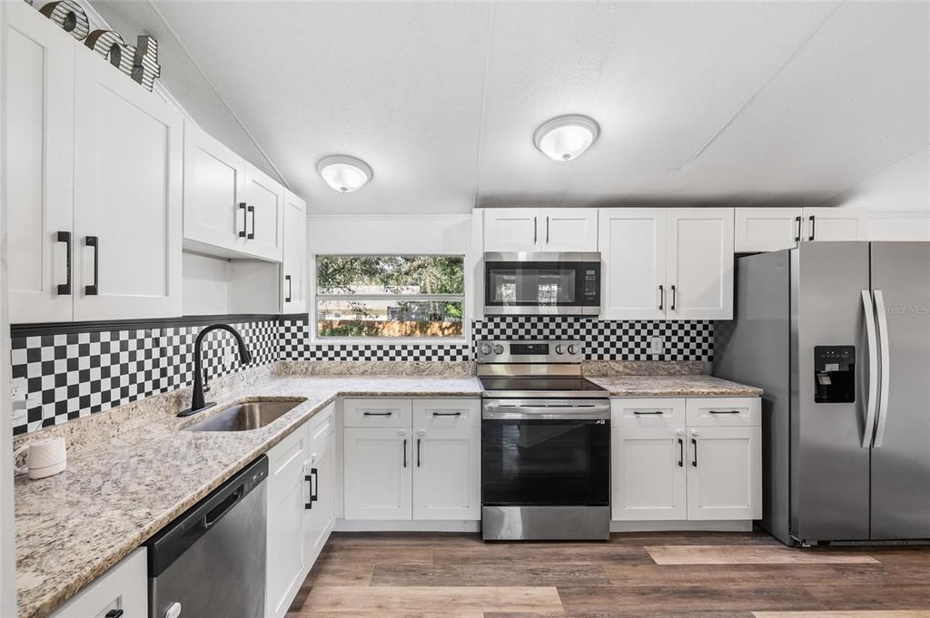 For Sale: $269,900 (3 beds, 2 baths, 1152 Square Feet)