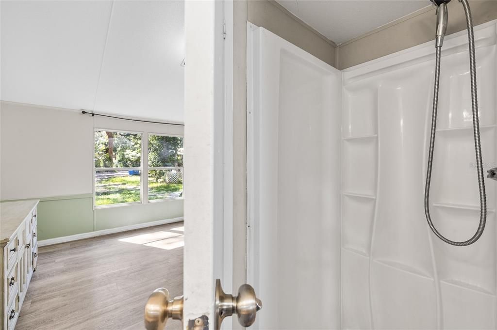 For Sale: $269,900 (3 beds, 2 baths, 1152 Square Feet)