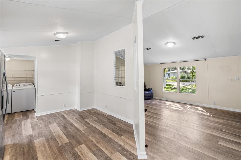 For Sale: $269,900 (3 beds, 2 baths, 1152 Square Feet)