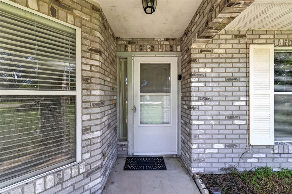 For Sale: $220,000 (3 beds, 2 baths, 1466 Square Feet)