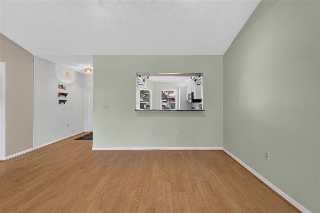 For Sale: $220,000 (3 beds, 2 baths, 1466 Square Feet)