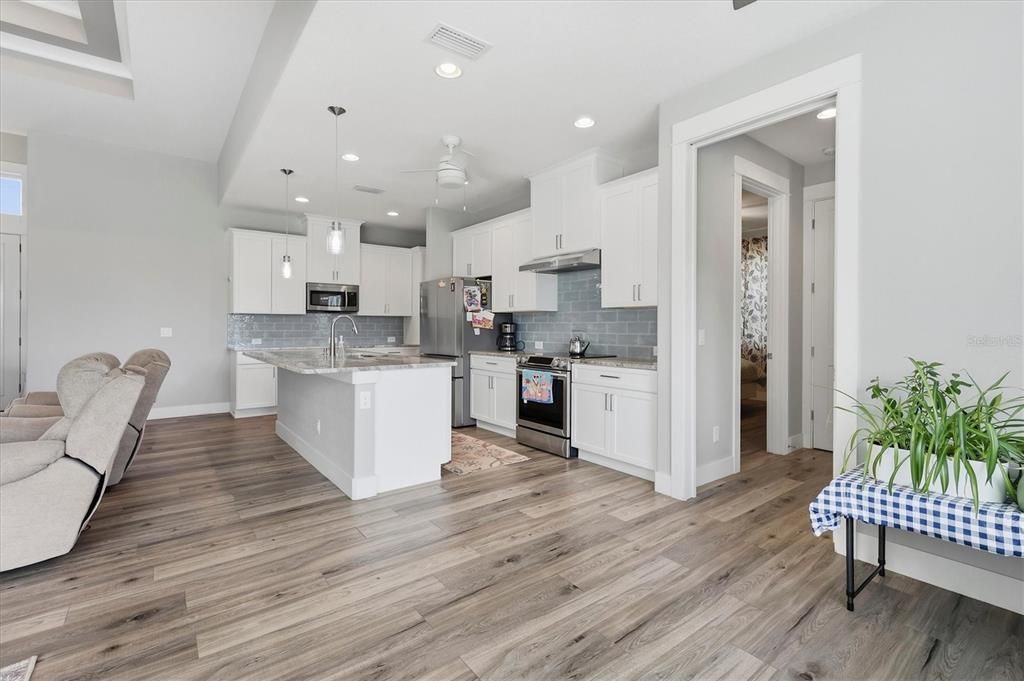 En Venta: $879,000 (3 camas, 2 baños, 1668 Pies cuadrados)