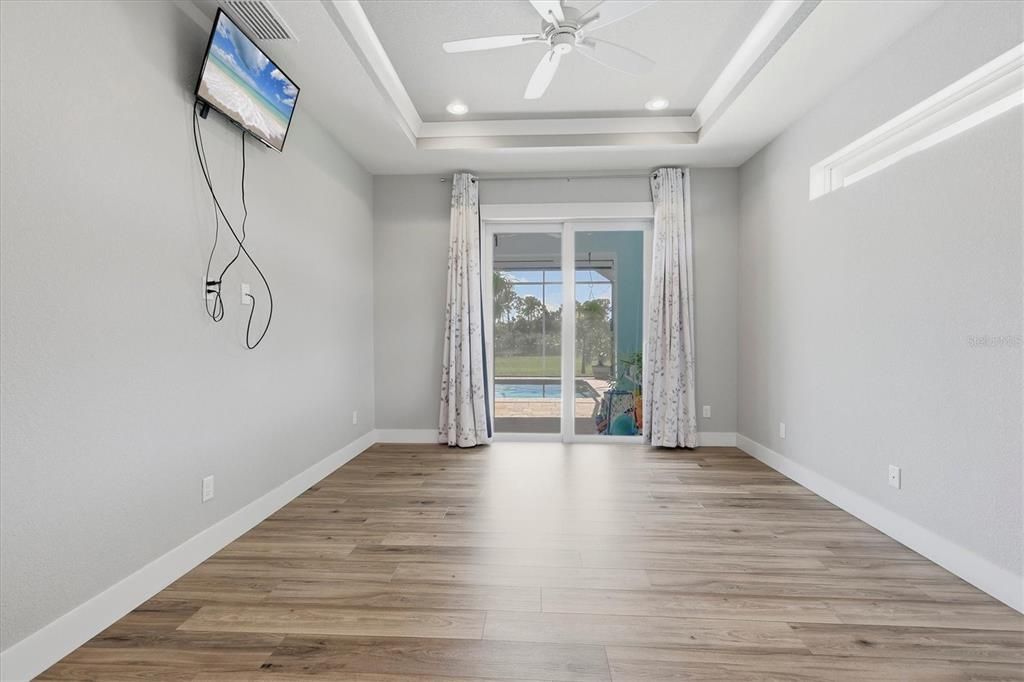 En Venta: $879,000 (3 camas, 2 baños, 1668 Pies cuadrados)