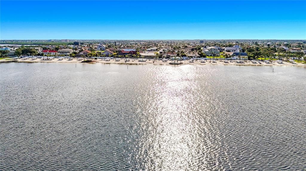 На продажу: $369,900 (0.16 acres)
