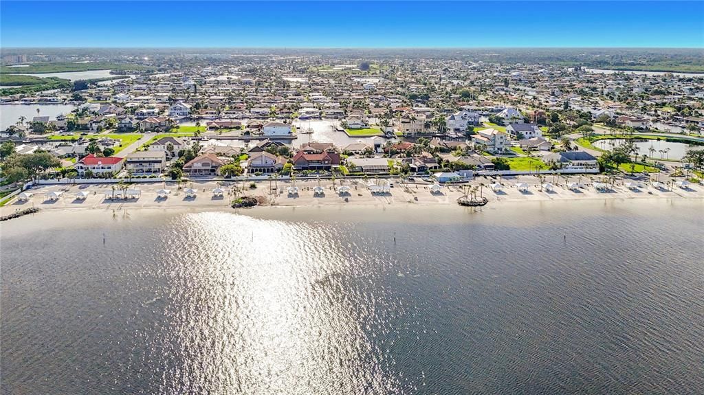 На продажу: $369,900 (0.16 acres)