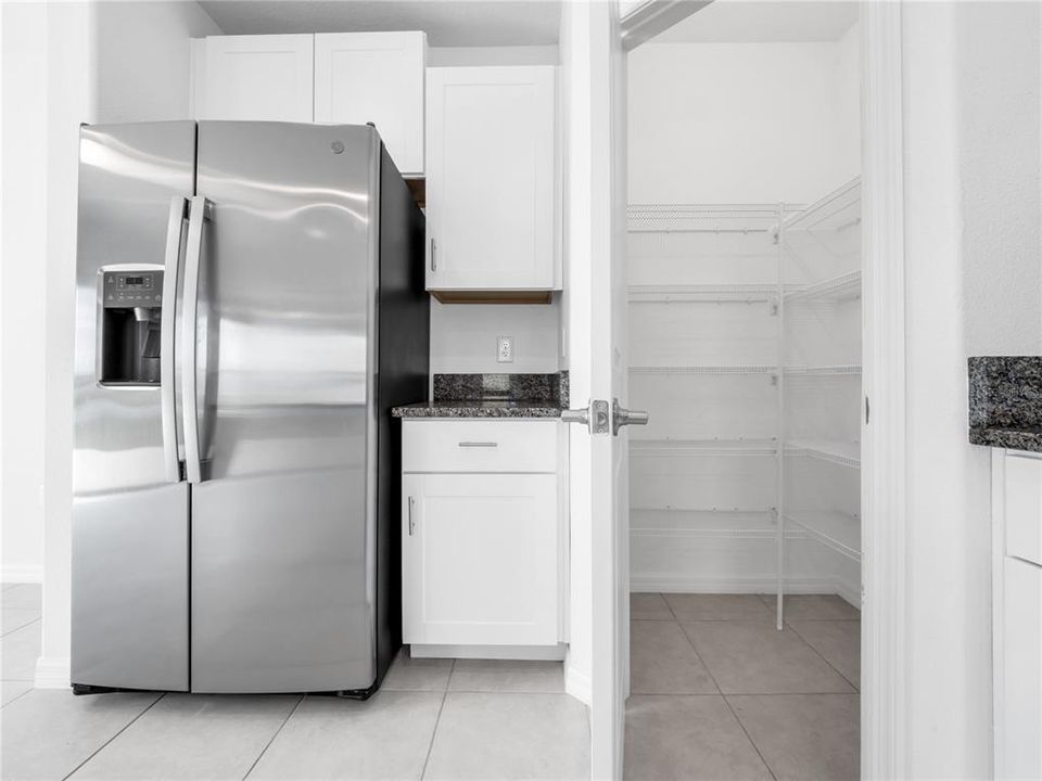 For Sale: $335,000 (4 beds, 2 baths, 1925 Square Feet)