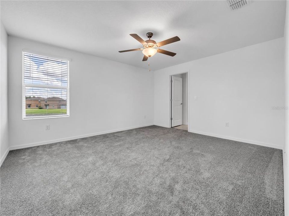 For Sale: $335,000 (4 beds, 2 baths, 1925 Square Feet)