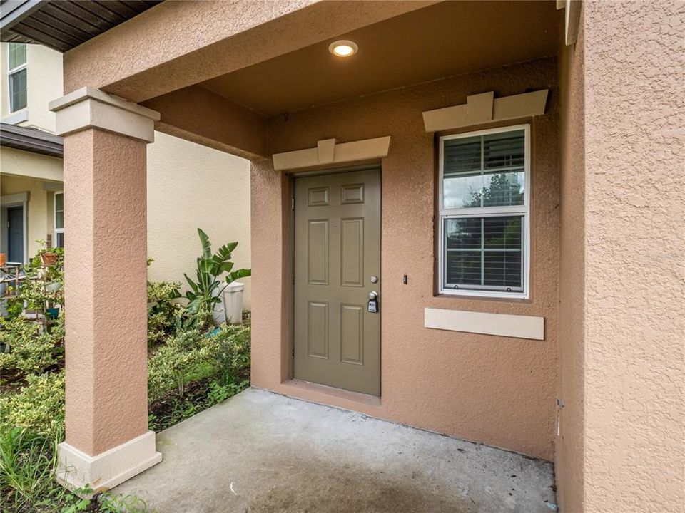 For Sale: $335,000 (4 beds, 2 baths, 1925 Square Feet)