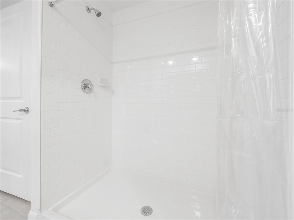 For Sale: $335,000 (4 beds, 2 baths, 1925 Square Feet)