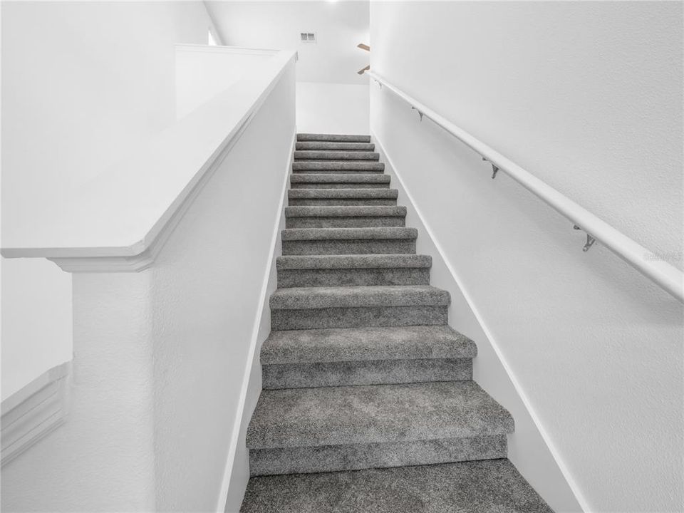 For Sale: $335,000 (4 beds, 2 baths, 1925 Square Feet)