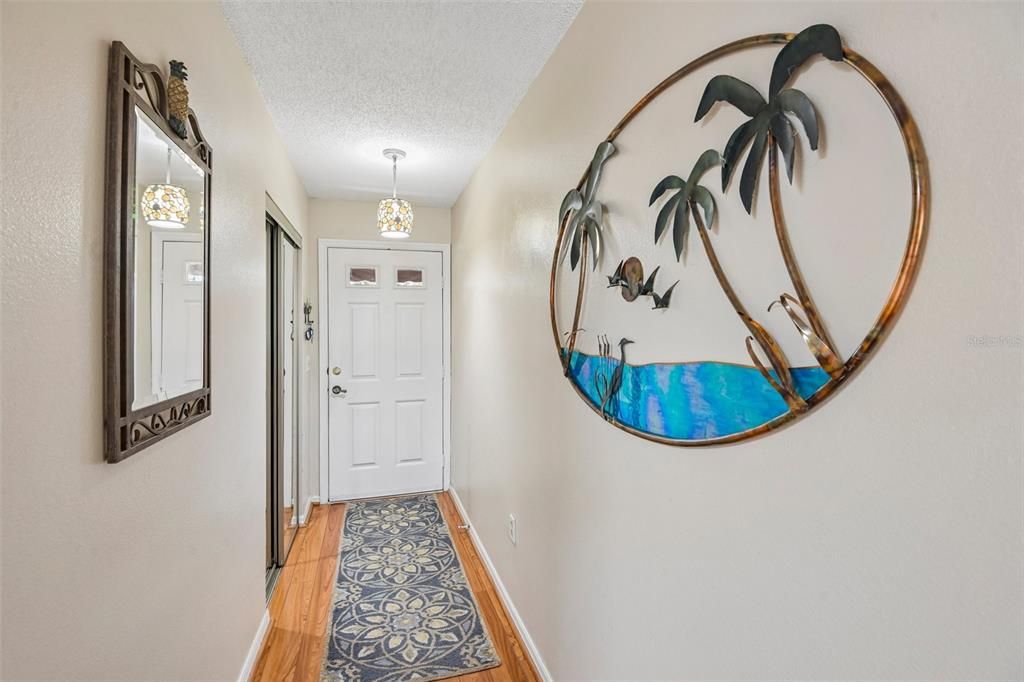 For Sale: $268,000 (2 beds, 2 baths, 1363 Square Feet)