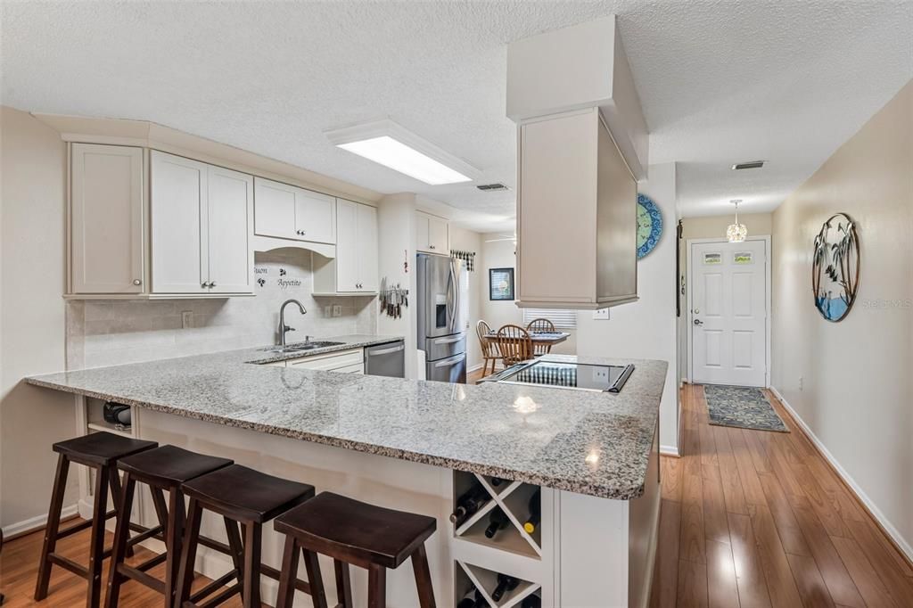 For Sale: $268,000 (2 beds, 2 baths, 1363 Square Feet)