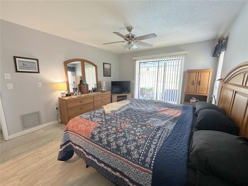 For Sale: $499,750 (3 beds, 2 baths, 2152 Square Feet)