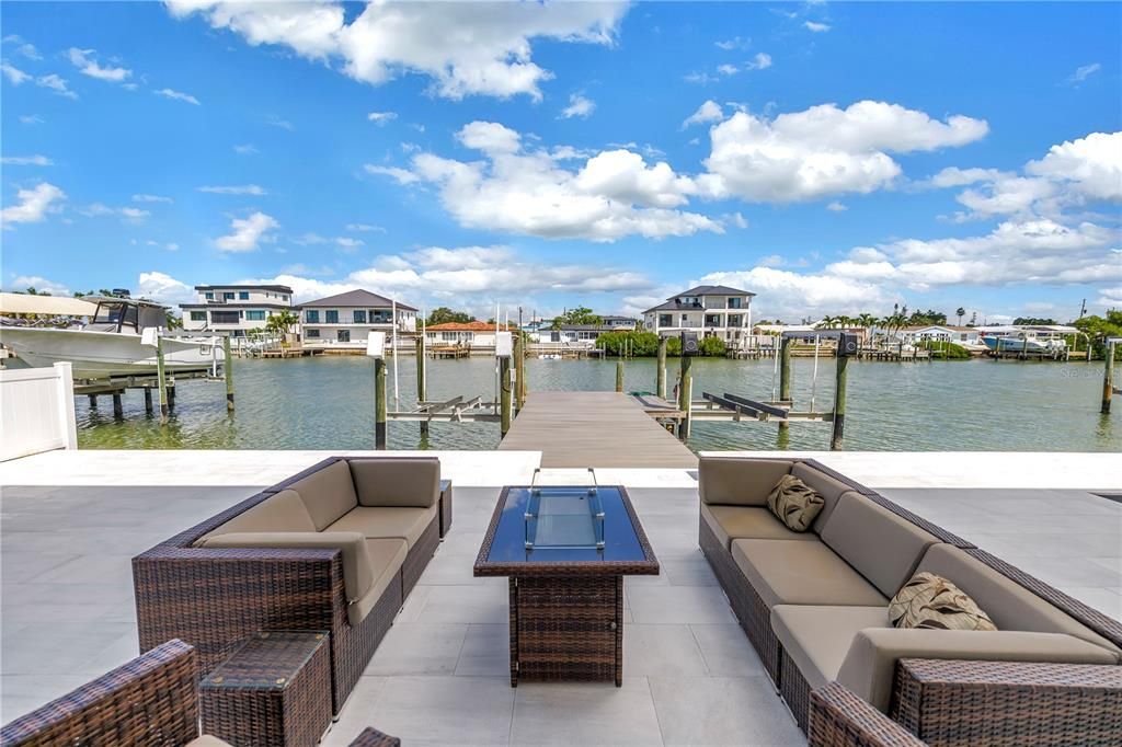 En Venta: $2,999,000 (3 camas, 2 baños, 2878 Pies cuadrados)